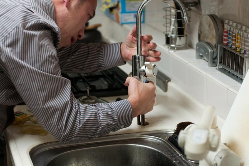 how to hire a reliable plumbing company